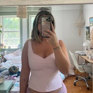 pink tank top
